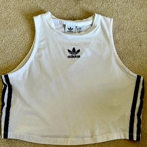 Adidas sleeveless crop shirt